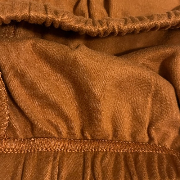 Rust Colored Short Sleeve Top and Shorts Set - Picture 5 of 12